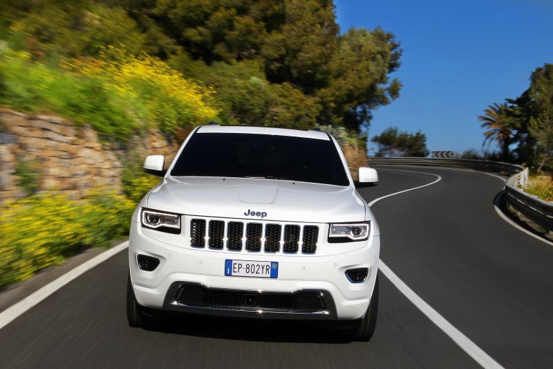 Jeep Grand Cherokee IV (WK2 facelift 2013) SRT 6.4 V8 (481 Hp) 4WD